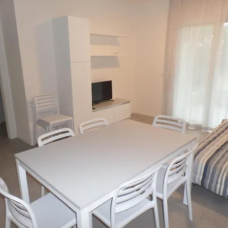 Spacious Three-bedroom Flat In A New Bibione