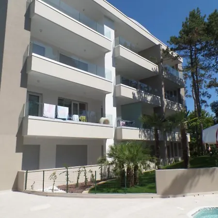 Spacious Three-bedroom Flat In A New * Bibione