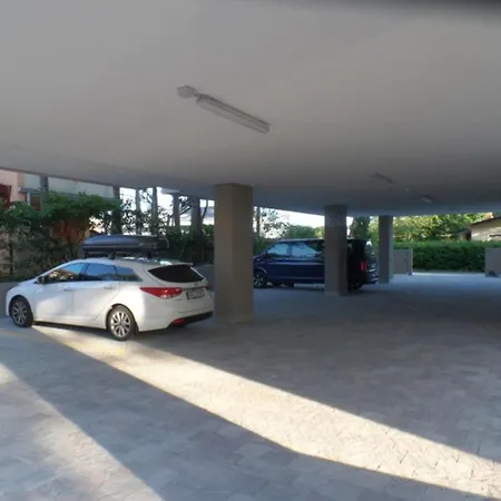 Spacious Three-bedroom Flat In A New *